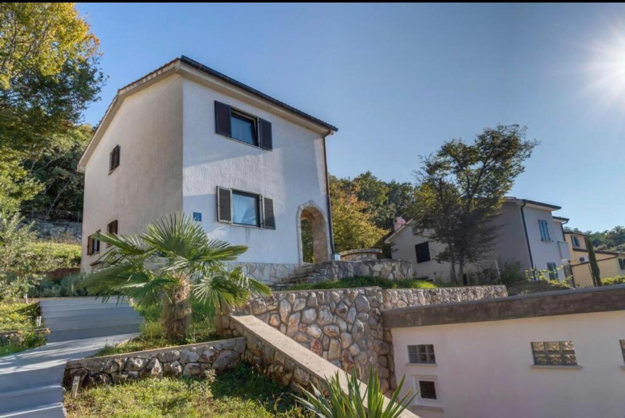 Faresina-Lana Villa Porozina Esterno foto